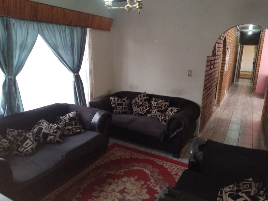 4 Bedroom Property for Sale in Davanna North West